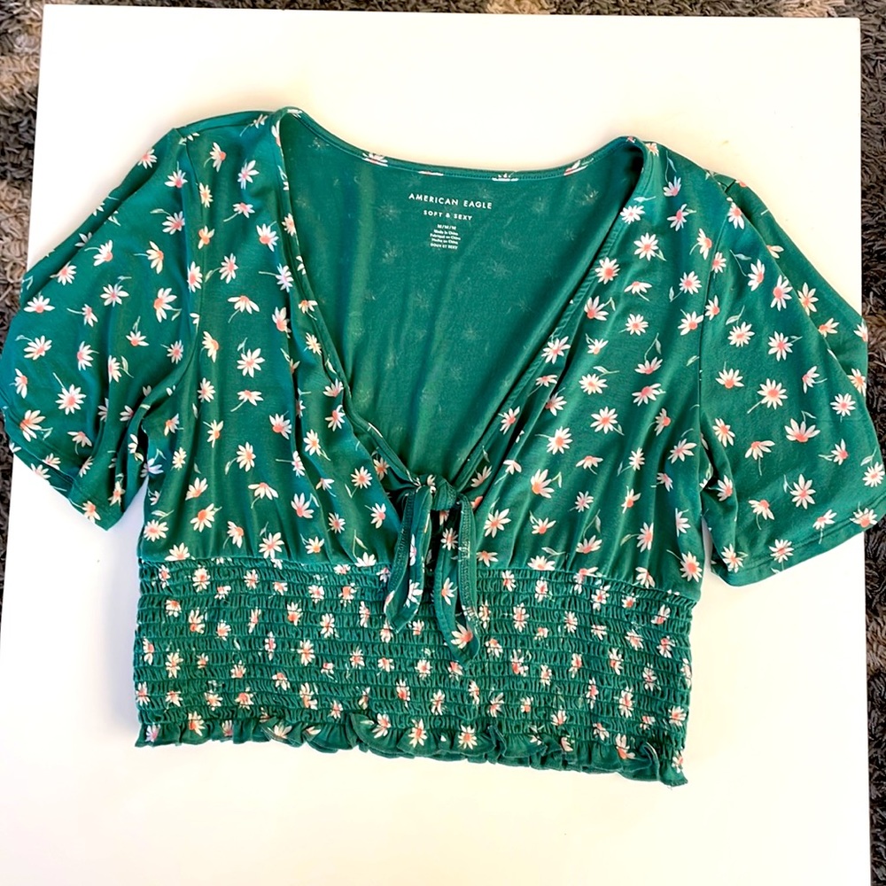 American Eagle Cropped Blouse